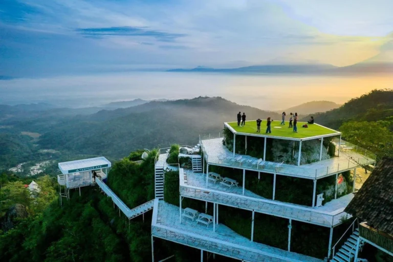Tumpeng Menoreh Yogyakarta