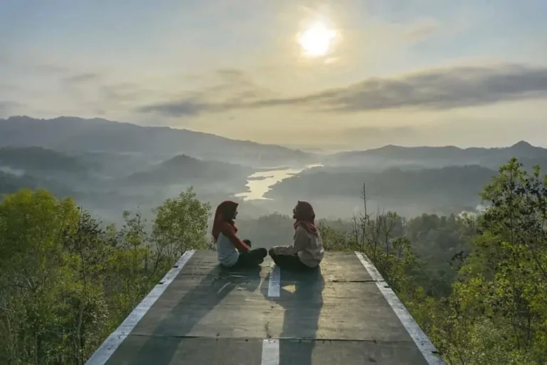 Puncak Bukit Cendana Yogyakarta