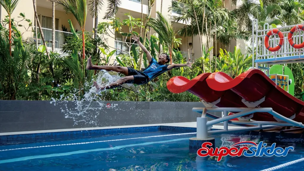 Swimming Pool and Superslider Eastparc Hotel Yogyakarta