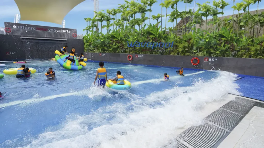 Wave Pool Eastparc Hotel Yogyakarta
