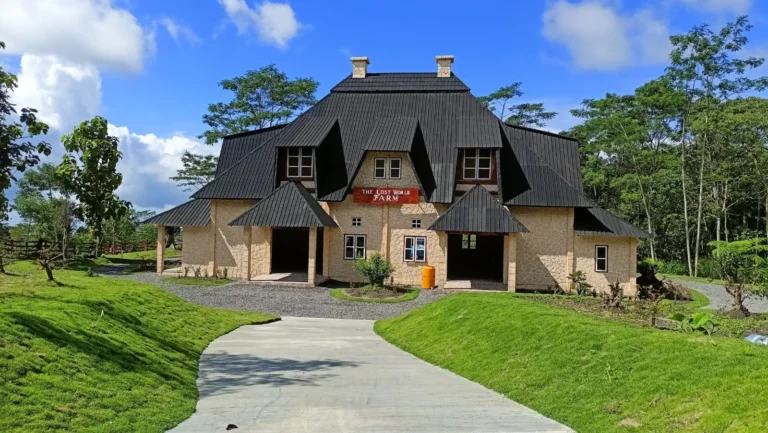 The Lost World Farm Jogja ()